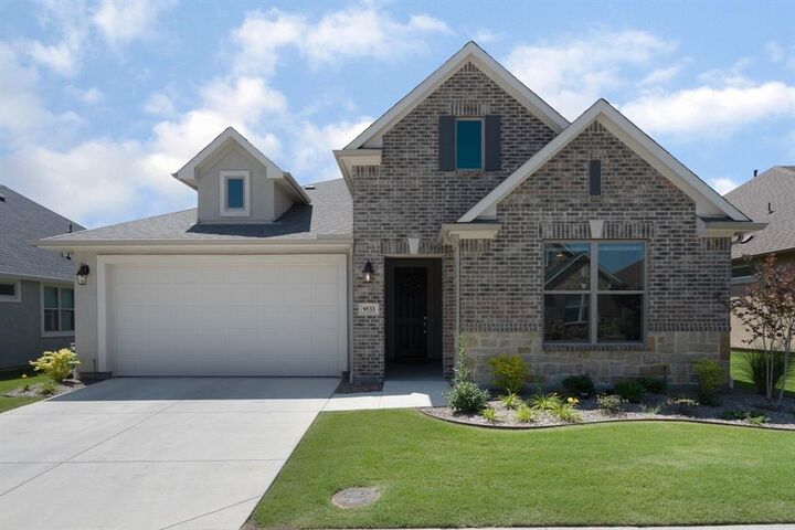 Property Photo: 9533 Windwood Lane TX 76207