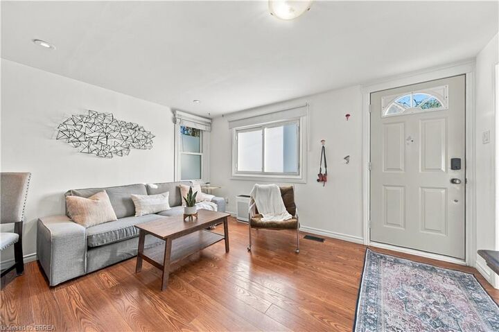 Property Photo:  98 Dundas Street W  ON N3L 1G7 