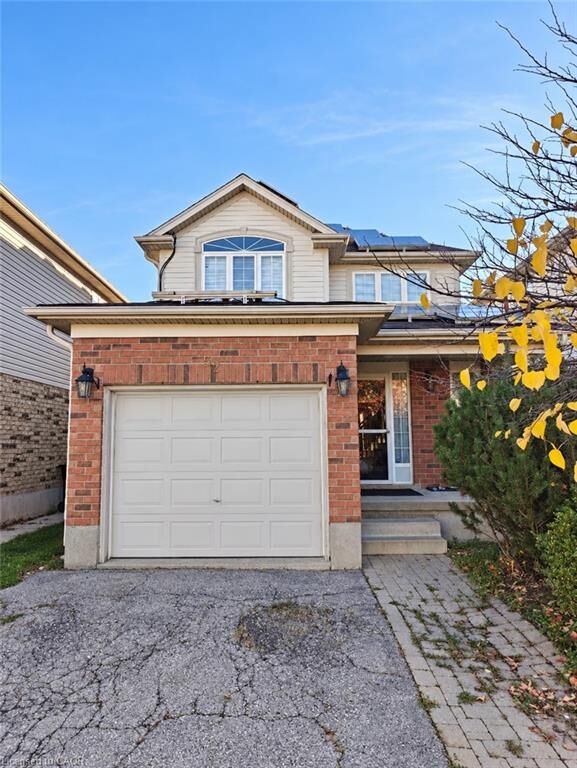 Property Photo:  52 Isabella Street  ON N2E 4J7 