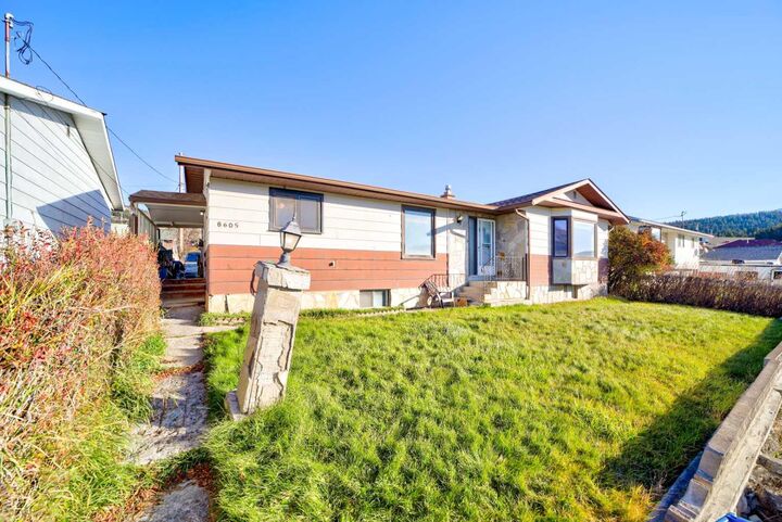 Property Photo:  8605 19 Avenue  AB T0K 0M0 