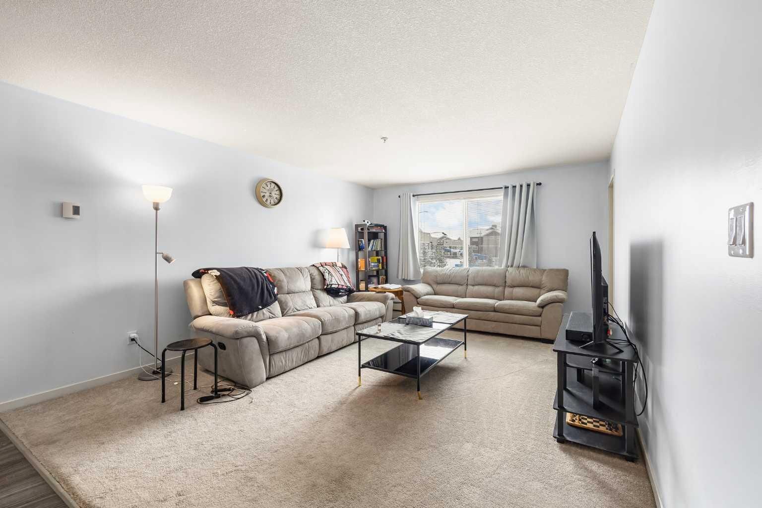 Property Photo:  181 Skyview Ranch Manor NE 2210  AB T3N 0V2 