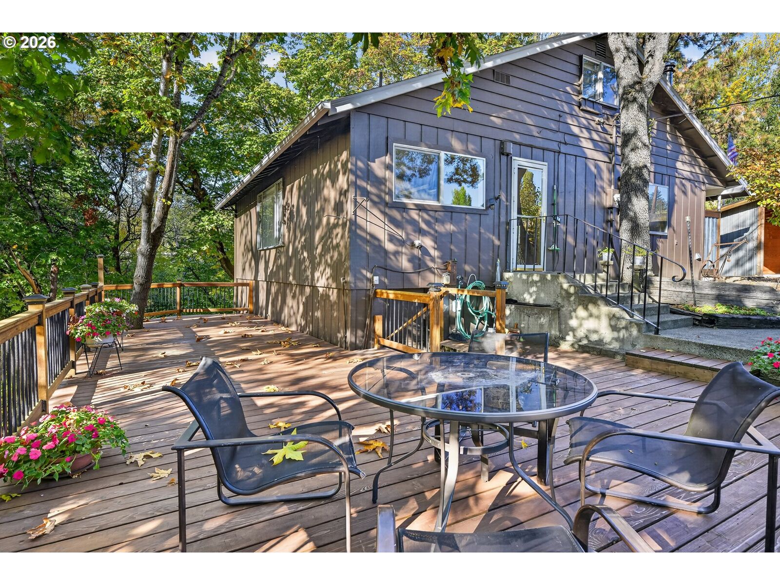 Property Photo: 585 Carroll Rd OR 97040