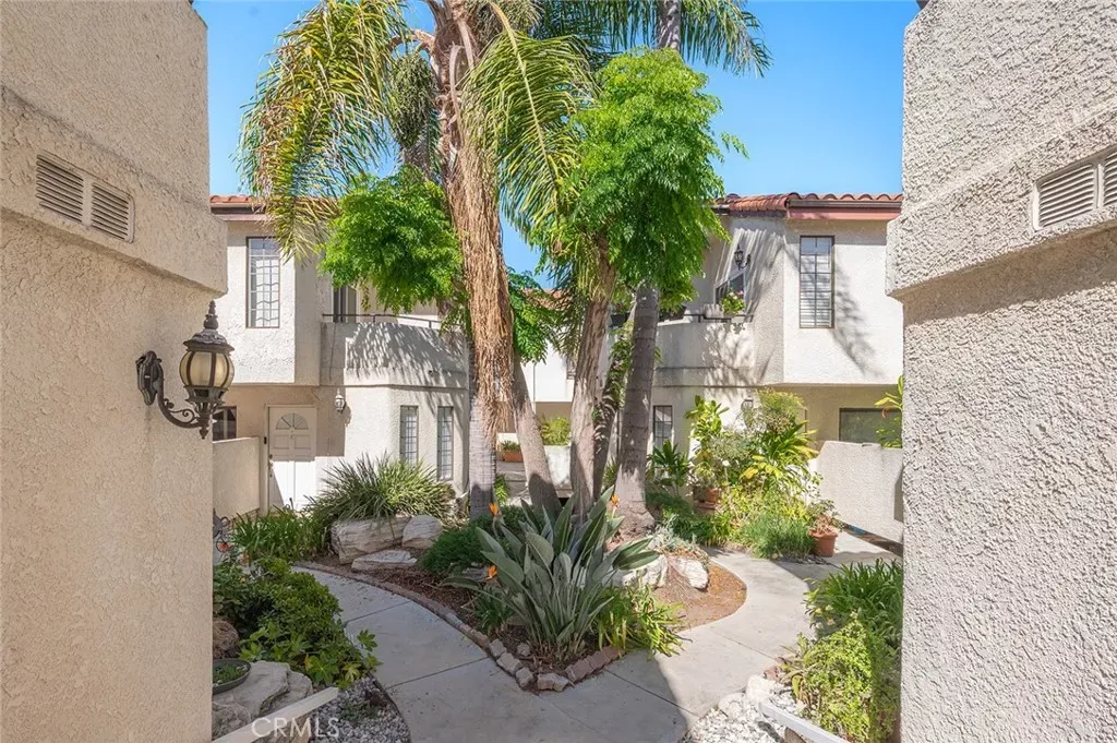 Property Photo:  4021 W 182nd H  CA 90504 