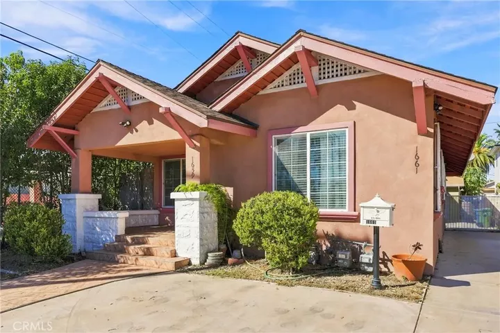 Property Photo:  1659 W 39th  CA 90062 