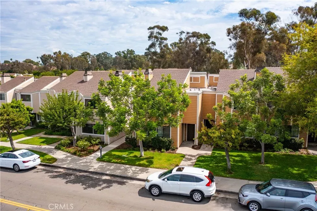 Property Photo:  31 Seabird Court  CA 92663 