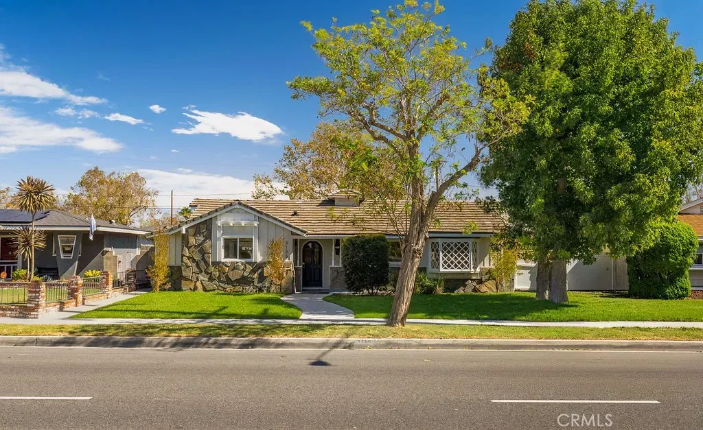 Property Photo:  3136 Palo Verde Avenue  CA 90808 