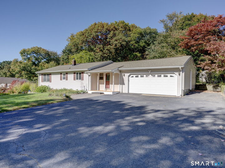 Property Photo:  887 Spindle Hill Road  CT 06716 