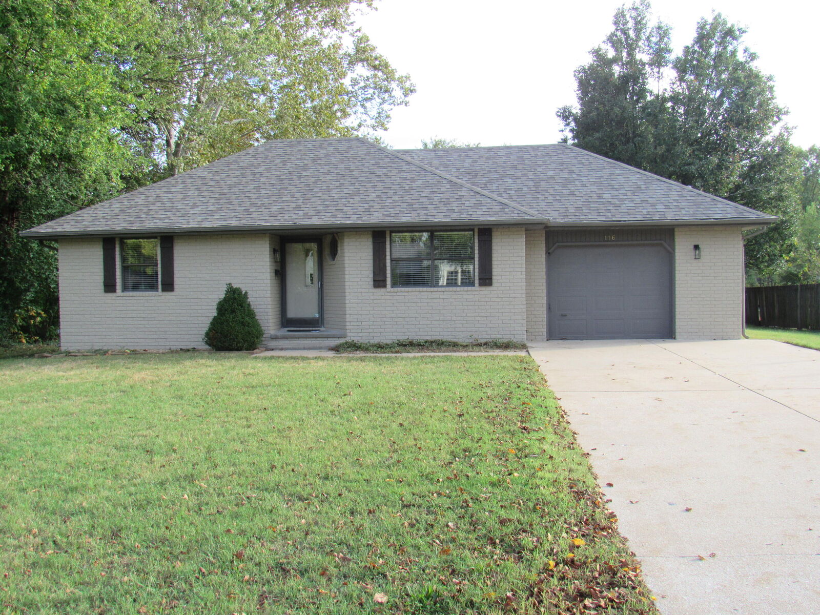 Property Photo:  116 E Mill Street  MO 65738 