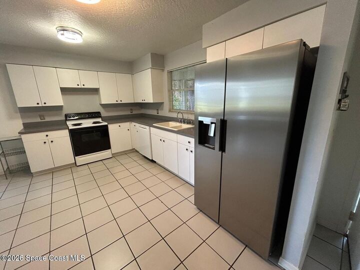 Property Photo:  5215 Lake Poinsett Road  FL 32926 