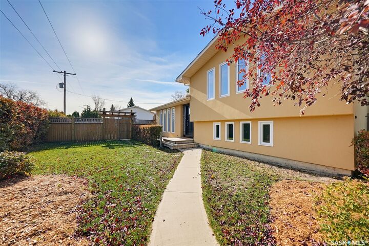 Property Photo:  145 1st Street  SK S0K 1E0 