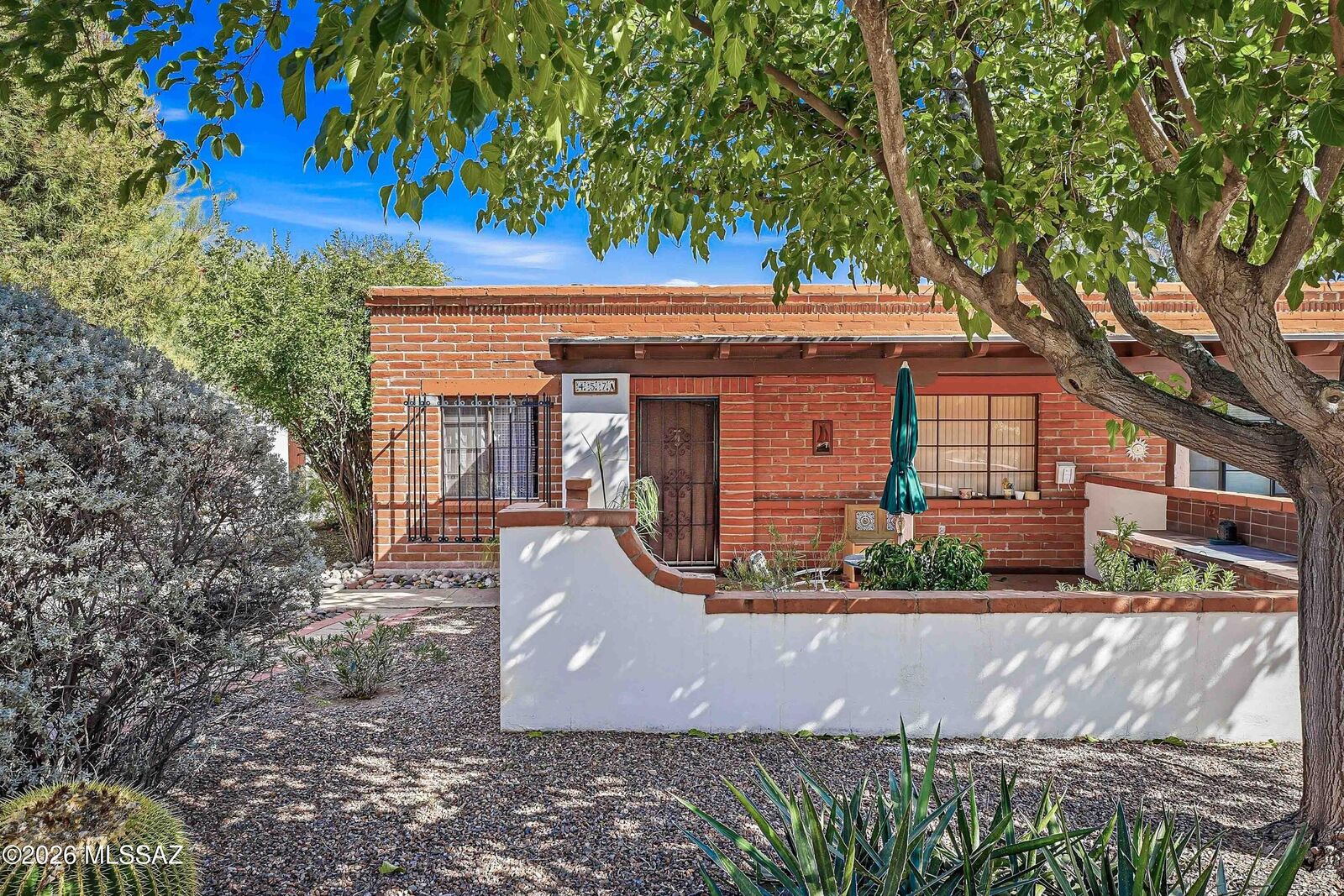 Property Photo:  457 S Paseo Quinta  AZ 85614 