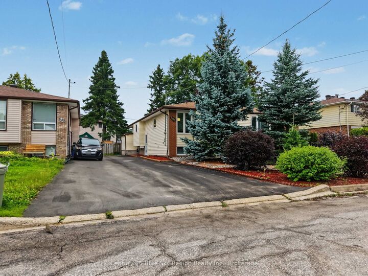 Property Photo: 643 Robarts Avenue ON P1B 7E5