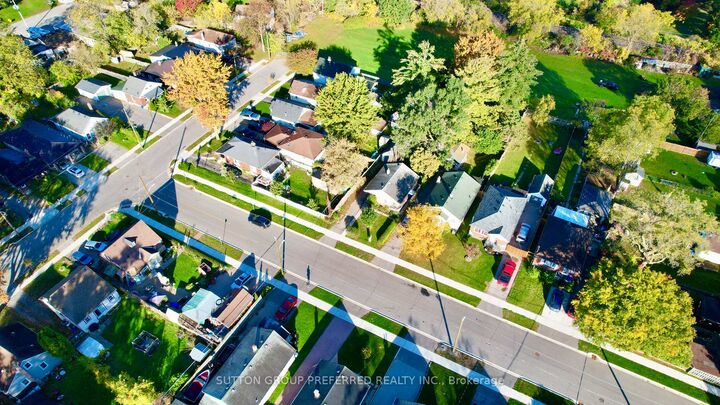 Property Photo:  1622 Leonard Street  ON N5W 3G6 