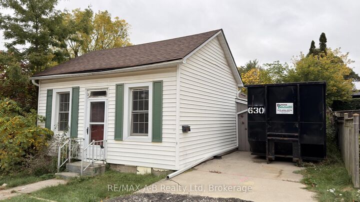 Property Photo:  21 Henry Street  ON N1R 3V8 