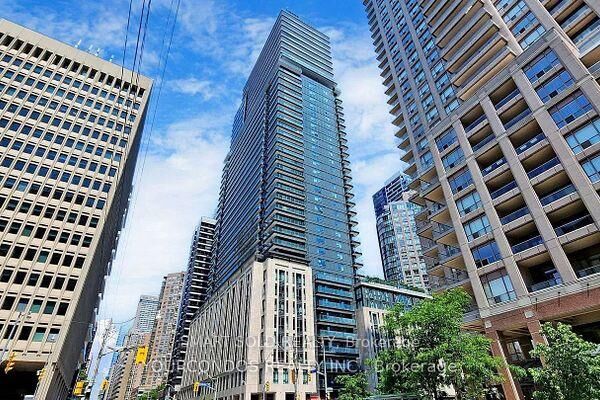 Property Photo:  955 Bay Street 2016  ON M5S 2A1 