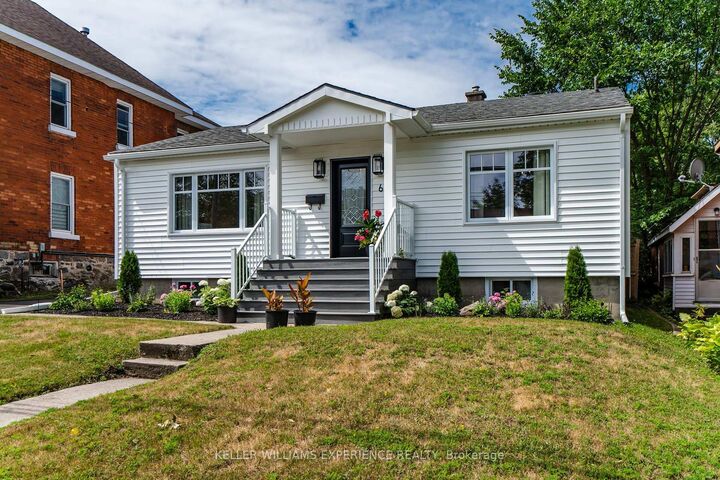 Property Photo:  66 Fifth Street  ON L4R 3V3 