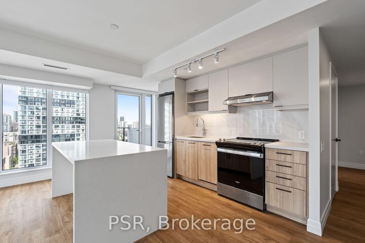 Property Photo:  203 Jarvis Street 3101  ON M5B 0E7 