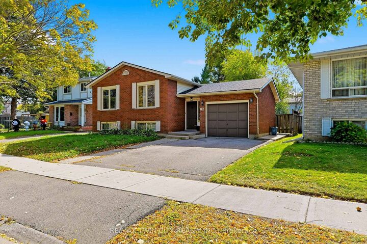 Property Photo:  82 Beaver Crescent  ON N3P 1H8 
