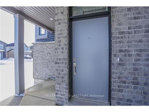 Property Photo:  349 Edgevalley Road  ON N5V 0C3 