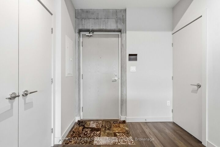 Property Photo: 224 Lyon Street N 411 ON K1R 0C1