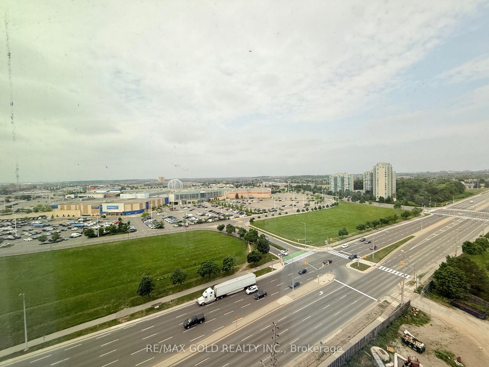 Property Photo: 2495 Eglinton Avenue 1407 ON L5M 2T2