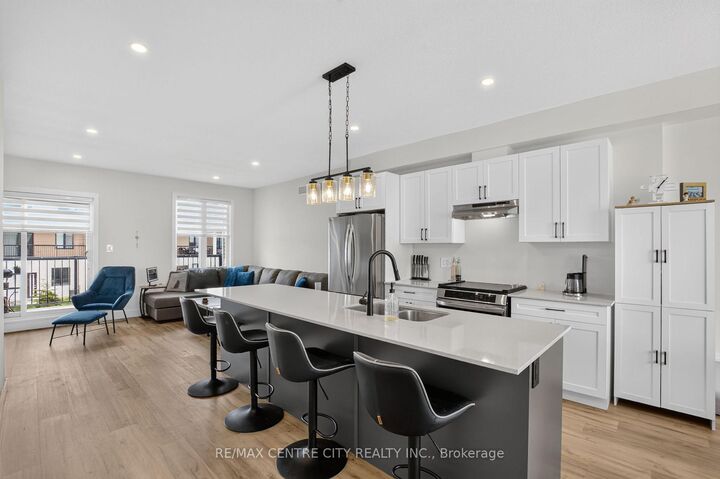 Photo de la propriété:  1595 Capri Crescent 56  ON N6G 3Y6 