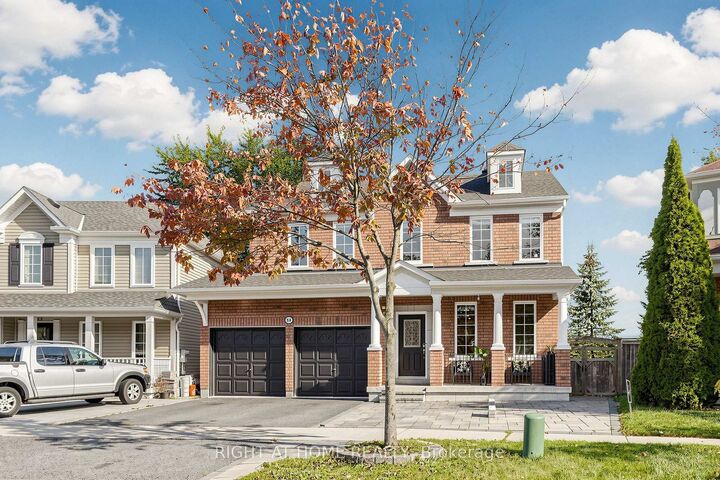 Property Photo:  14 Grainger Crescent  ON L1T 4Y9 
