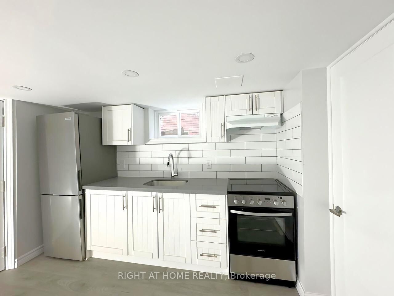 Property Photo:  68 Woodington Avenue Bsmt  ON M4C 3J5 