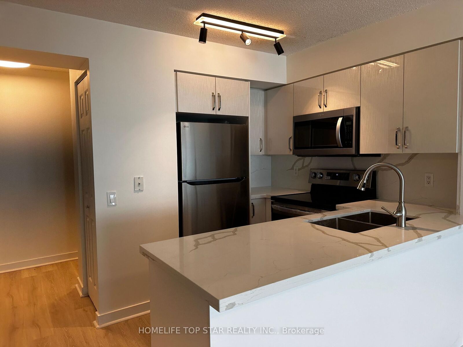 Property Photo:  361 Front Street W 2112  ON M5V 3R5 