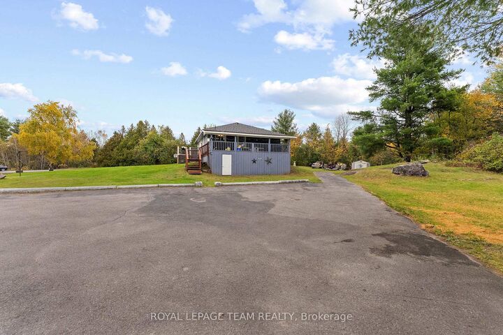 Property Photo:  2380 Johnston Road  ON K7V 3Z8 