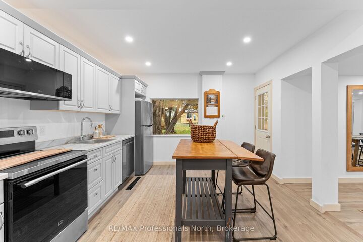 Property Photo:  55 Park Street  ON K0M 1S0 