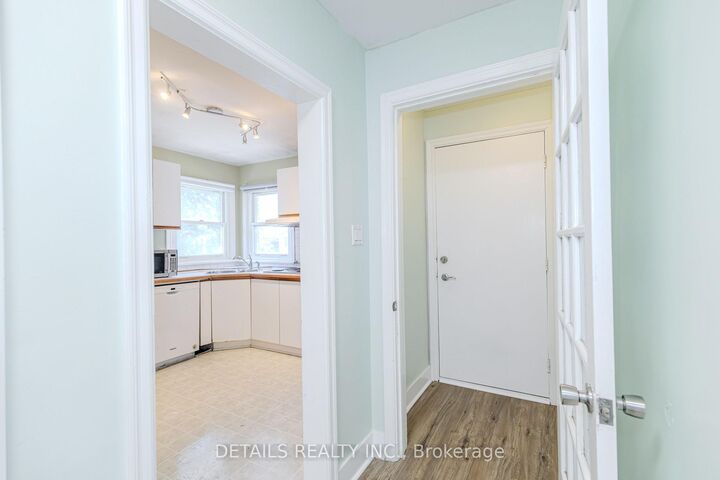 Property Photo:  285 Columbus Avenue  ON K1K 1P3 