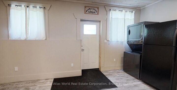 Property Photo:  291 8th Street E 2  ON N4K 1L2 