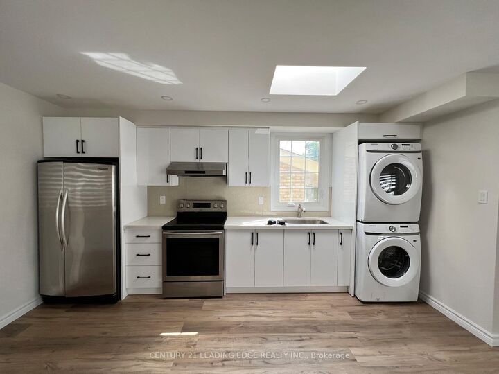 Property Photo:  87 Dunmail Drive Upper  ON M1V 1V8 