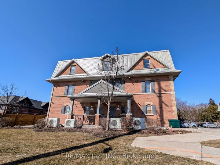 Property Photo:  760 King Street E 203  ON L1H 1G9 