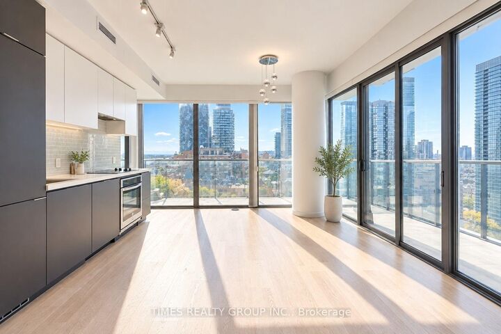 Property Photo:  60 Colborne Street 1105  ON M5E 0B7 