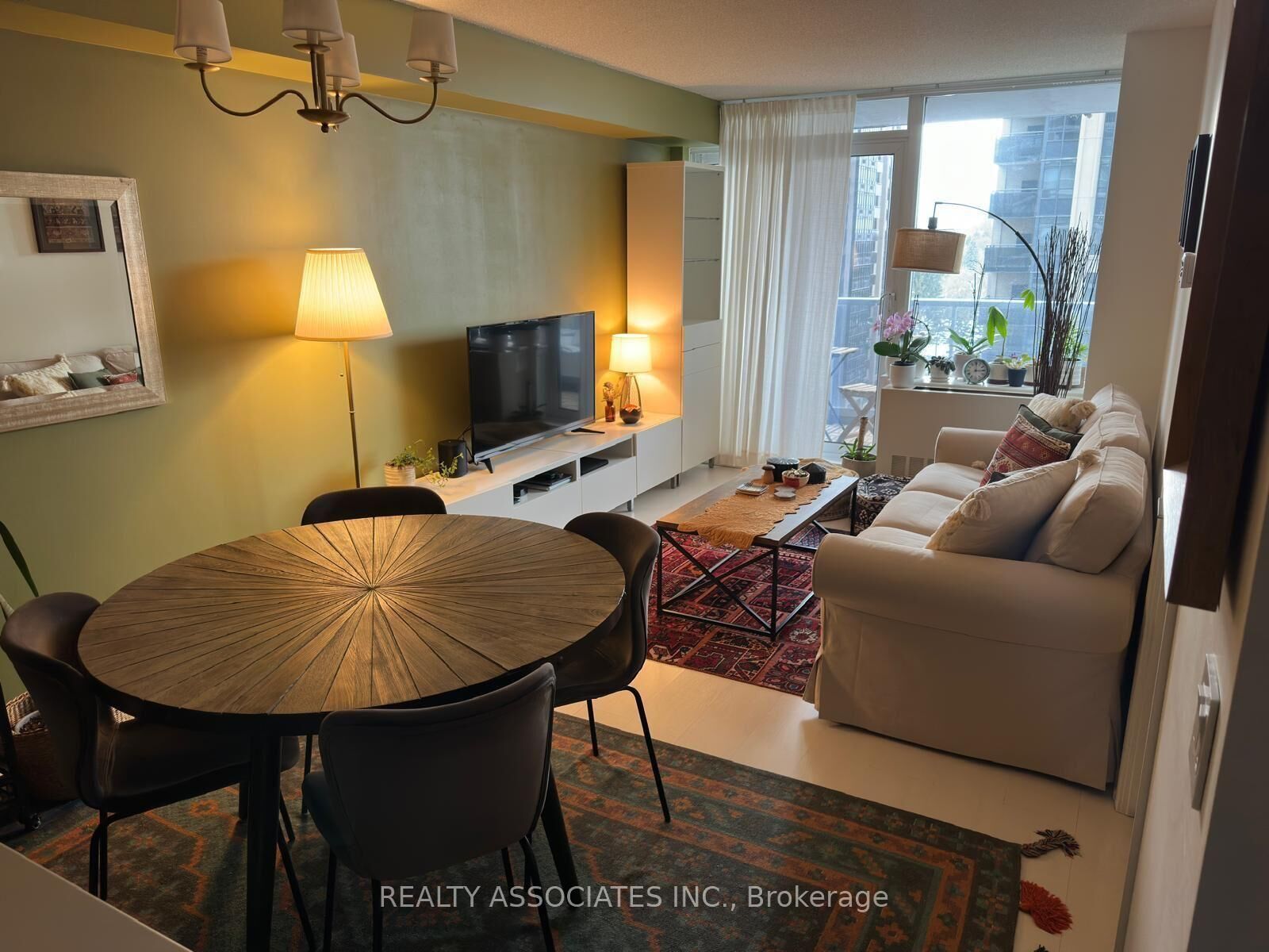 Property Photo:  4978 Yonge Street 1007  ON M2N 7G8 