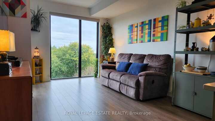 Property Photo:  2799 Kingston Road 603  ON M1M 0E3 