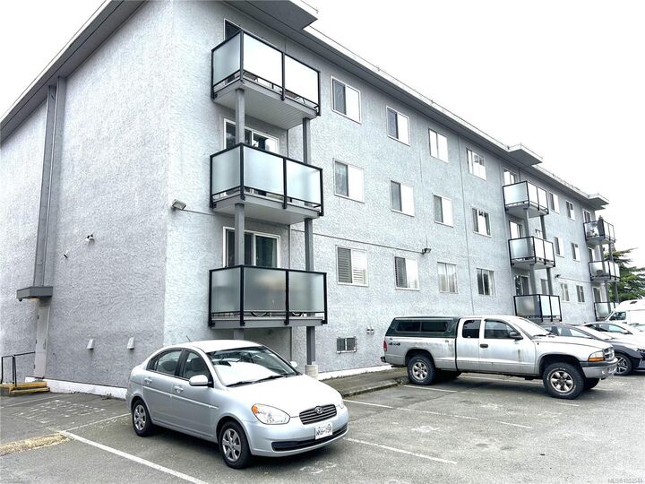 Property Photo:  904 Hillside Ave #304  BC V8T 1Z8 