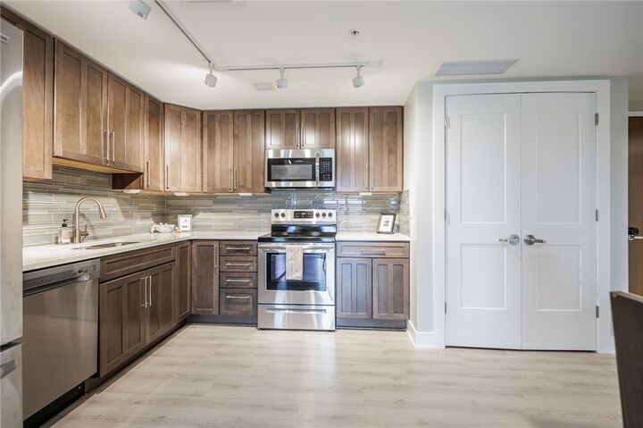 Property Photo: 205 W Lakeshore Drive 516 NY 14424