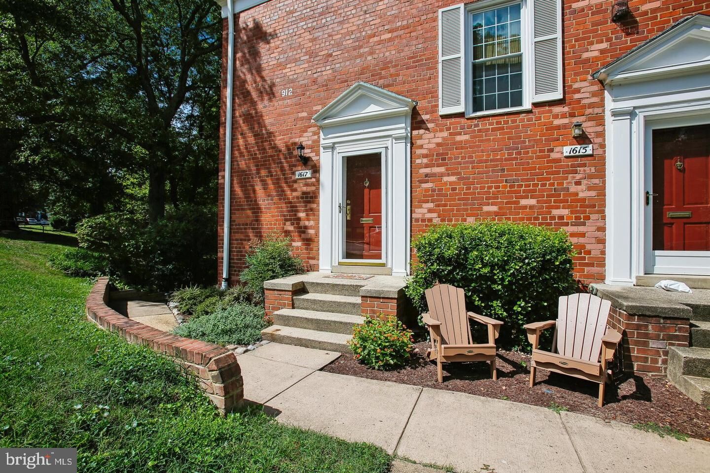 Property Photo:  1617 Fitzgerald Lane  VA 22302 