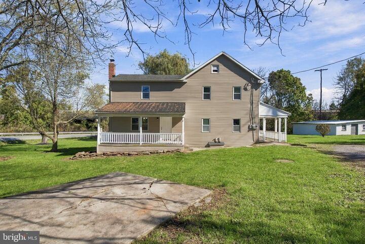 Property Photo:  745 E Tolna Road  PA 17361 