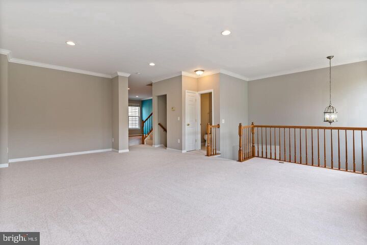 Property Photo:  20804 Miranda Falls Square  VA 20165 