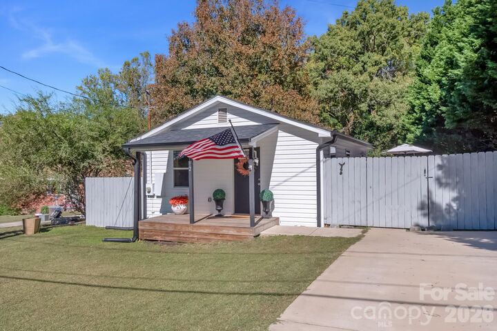 Property Photo:  112 W Poplar Street  NC 28164 