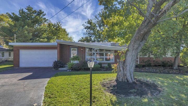 Property Photo:  1279 Dayton NW Avenue  OH 43160 