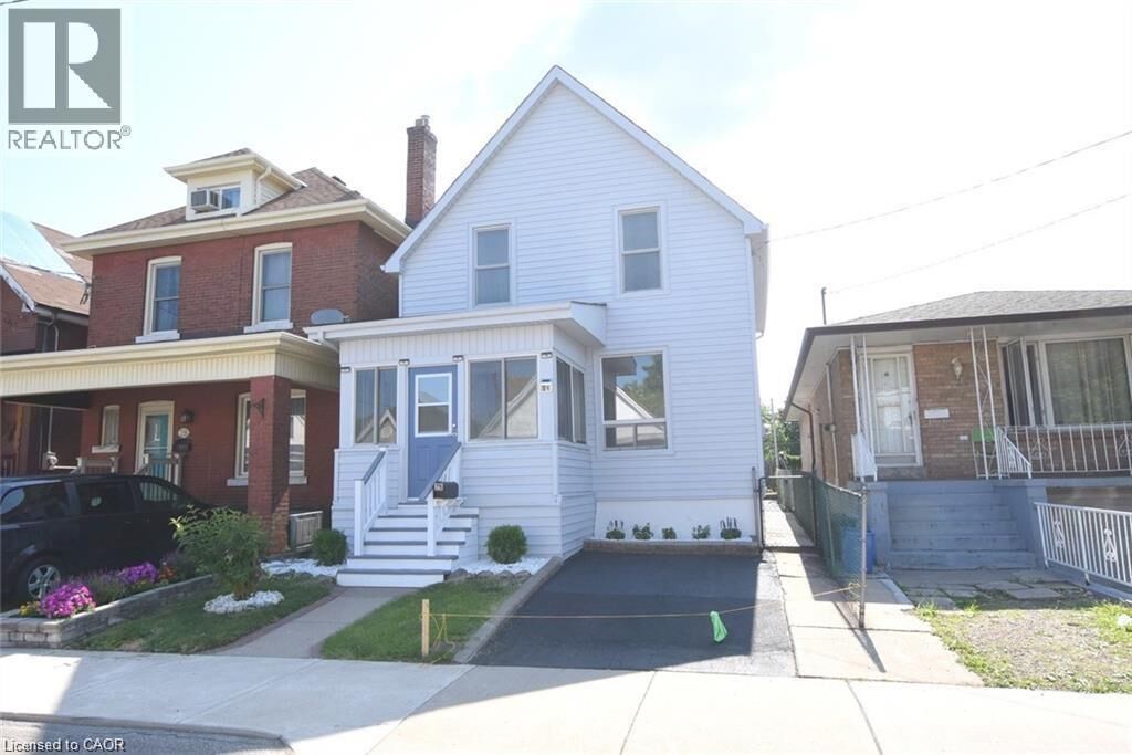 Property Photo: 26 Fairview Avenue ON L8L 7B4