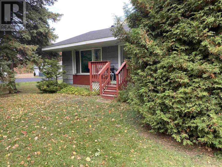 Property Photo:  72 South Eden St  ON P6C 5N5 