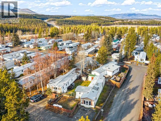 Property Photo: 43-986 Range Road YT Y1A 4V1