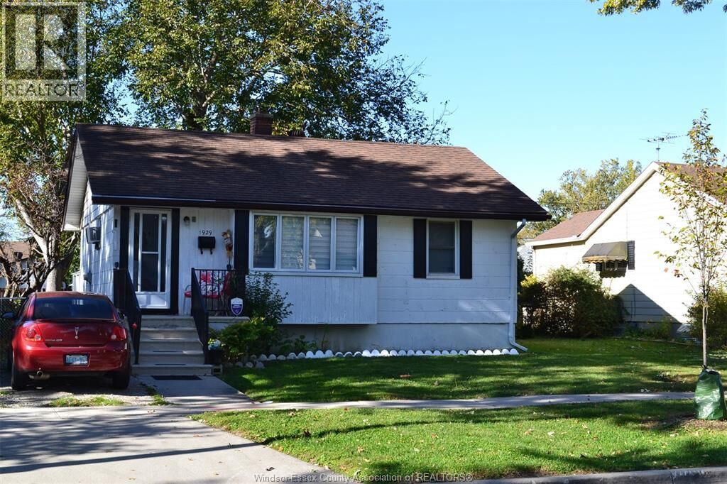 Property Photo:  1929 Ellrose  ON N8W 4V1 
