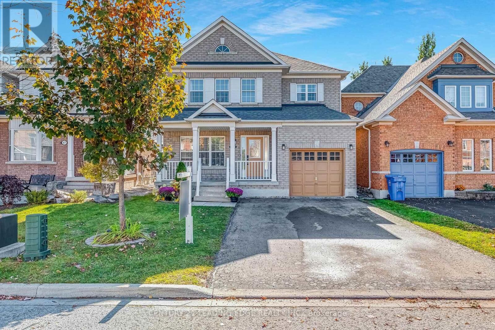 Property Photo: 63 Billingham Heights ON L4G 7Y1